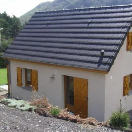 Maison Murol, 4 Pieces, 6 Personnes - Fr-1-395-12 * Murol